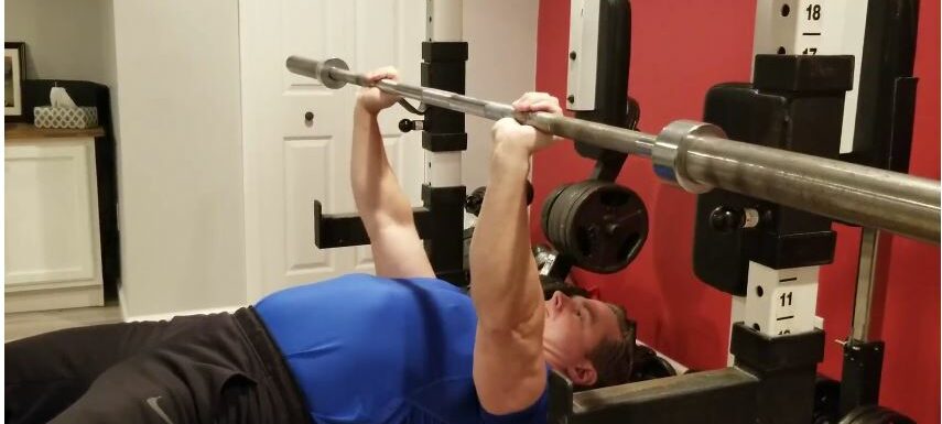 How To Do Pushups And Bench Presses Without Hurting Your Shoulders